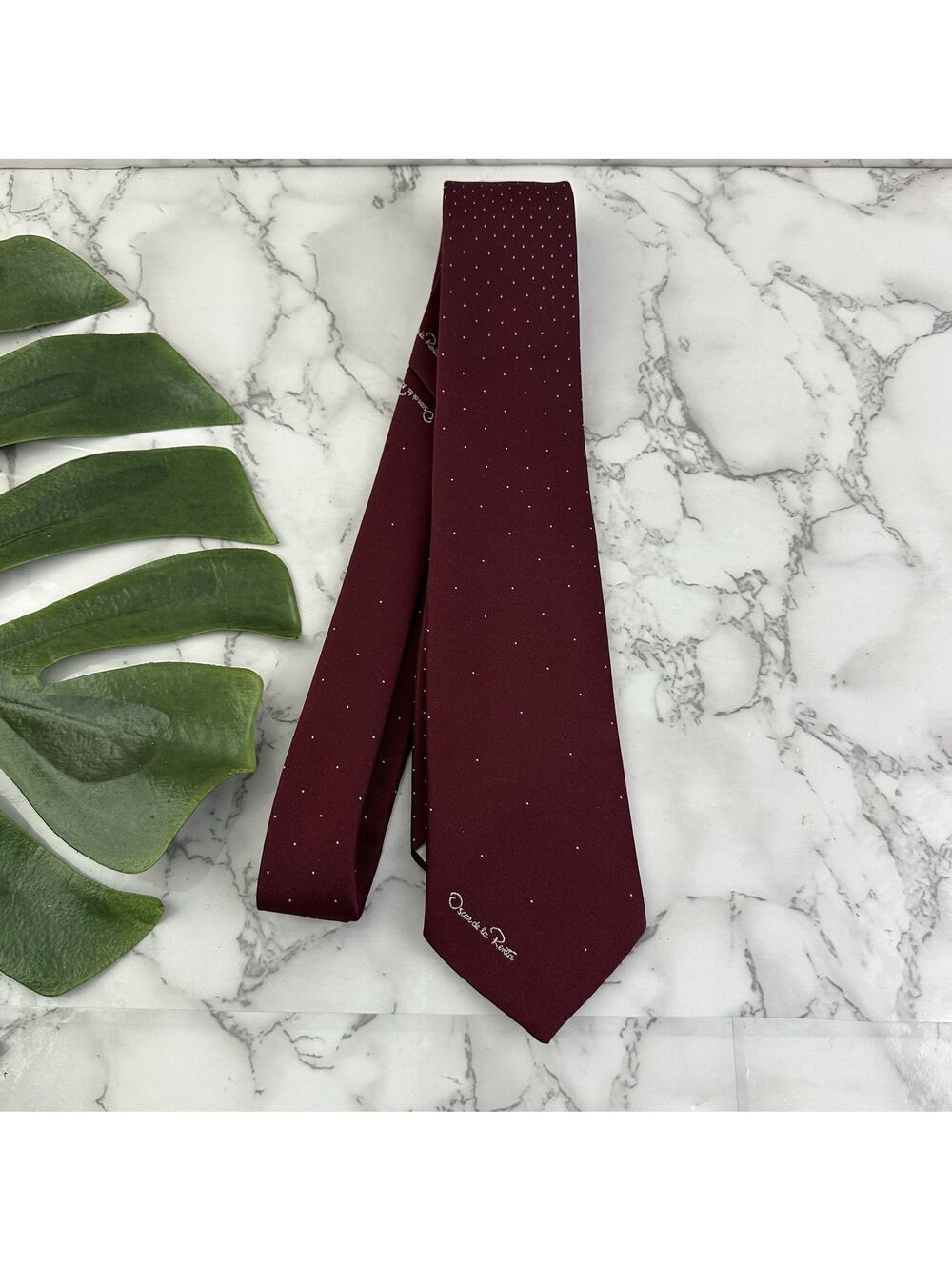 Oscar de la Renta Mens Vintage 80s Neck Tie Burgundy Red Polka Dot Skinny